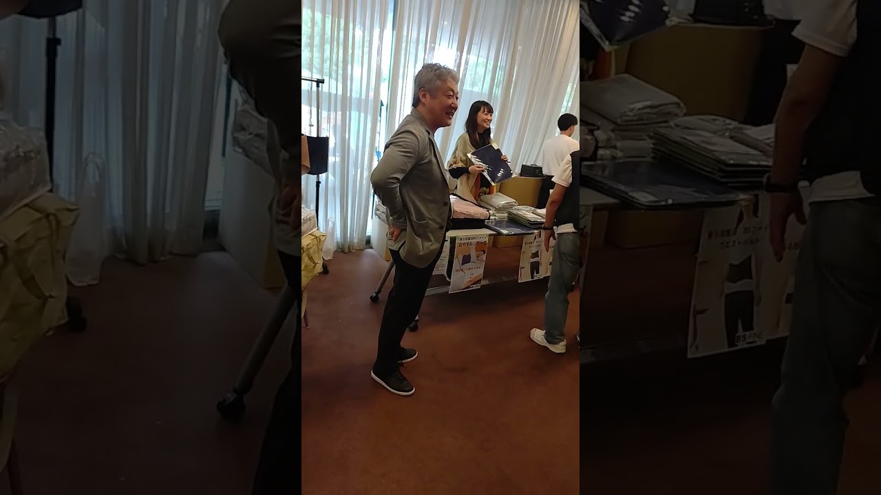 KBS京都のイベントに来ましたよ。楽しみにしておりますよ。ワクワクしますね。歌手の内田あやさんにお逢いできました。笑福亭晃瓶さんと中村薫さんと海平和さんと梶原誠さんです。