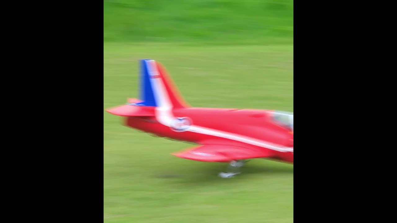 離陸に失敗するラジコン飛行機  #ラジコン飛行機 #ラジコン