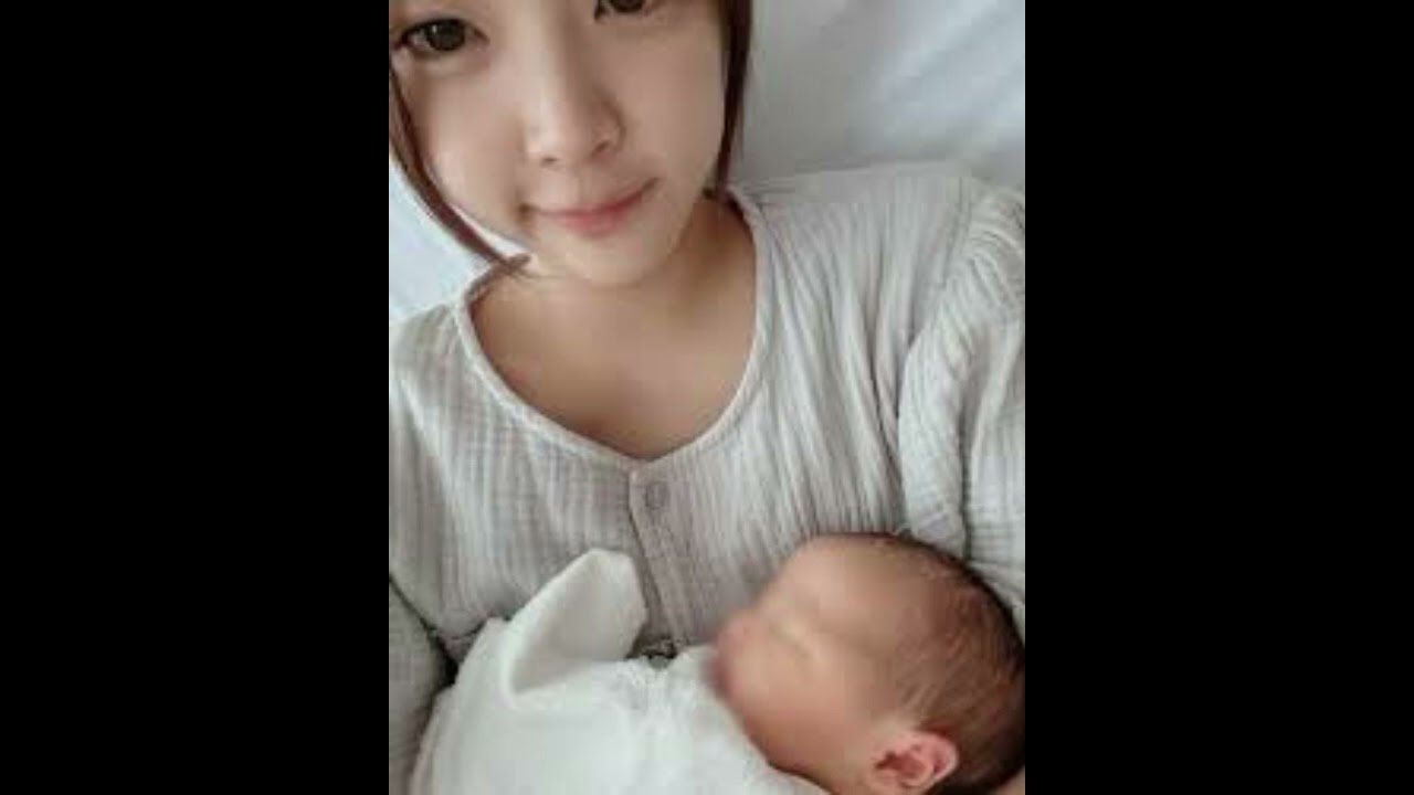 久代萌美、第1子出産を報告　「私によく似て、よく眠る子」　夫はYouTuber・はるくん