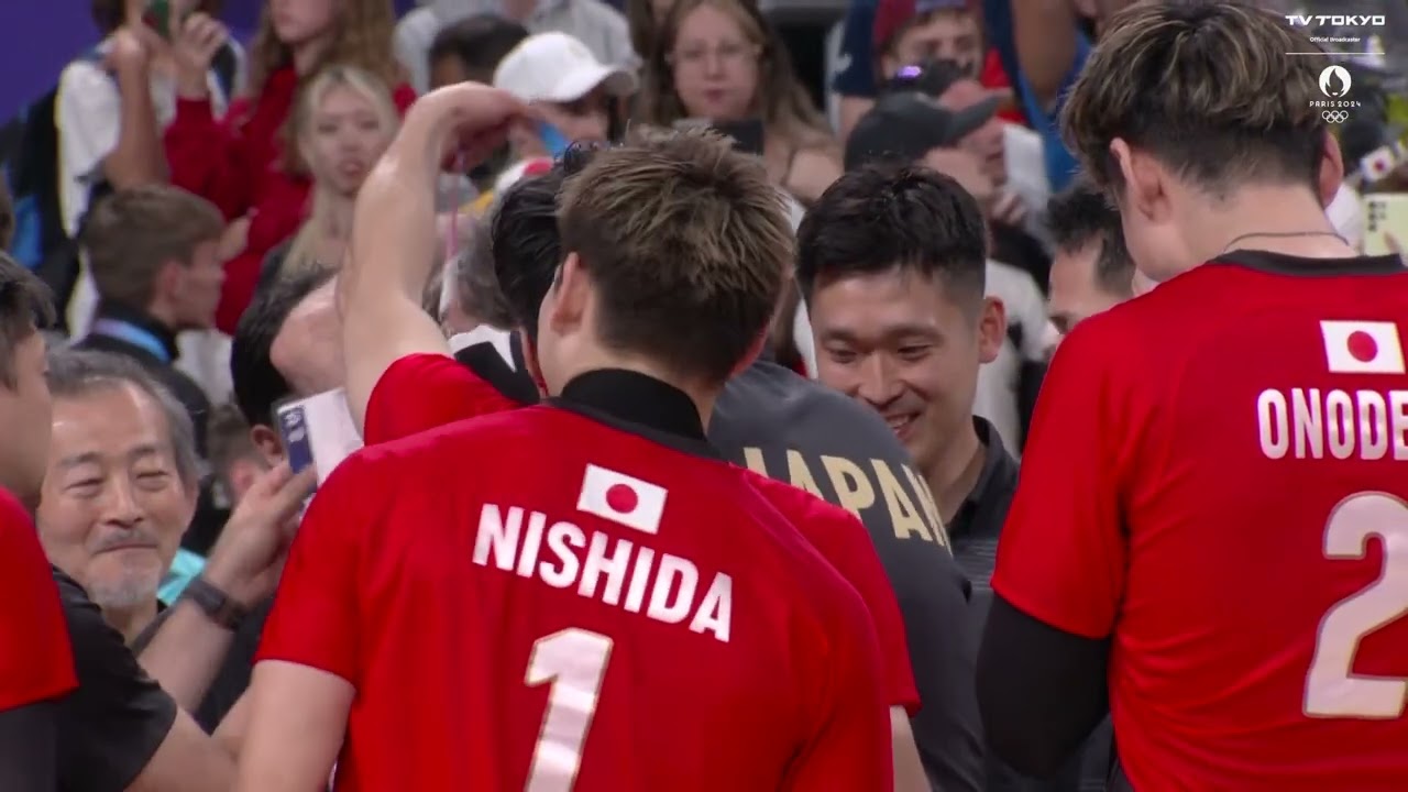 【胴上げ】日本代表の監督、退任へ 髙橋藍「ブラン監督と一緒にオリンピックでメダルを取りたかった」｜パリオリンピック 男子バレーボール