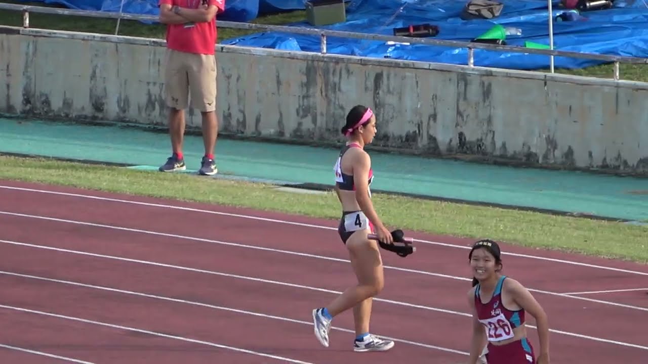 20240913163737宮崎県高校新人陸上女4×100ｍＲ決勝 宮崎商48"48：神田みなみ(1)・北林楽衣愛(2)・坂元 凛(2)・在原 芽沙(2)