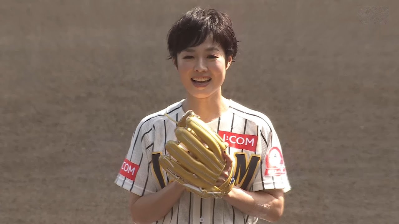 【ノーバン】 フリーアナウンサー・有働由美子 始球式 2024/9/16 阪神 vs. ヤクルト 24回戦 ＠甲子園 【J:COM 超速ネット光デー】