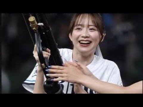 森香澄、ミニスカ姿で全力投球！ノーバンならずも勝利の女神へ「とてつもなく可愛かった」と反響