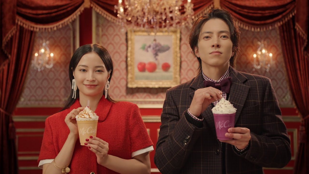 マックカフェ「フラッペしちゃった♡りんご＆巨峰」篇 15秒