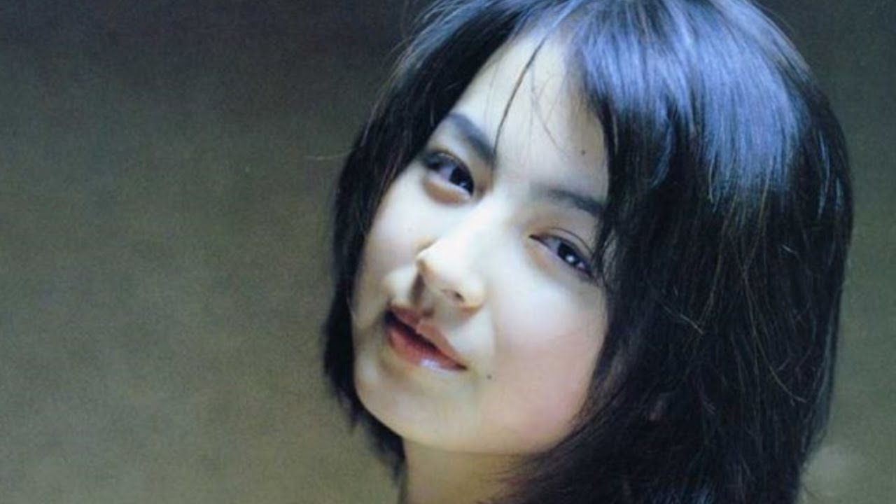 平井理央のグラビア【秘密の花園】