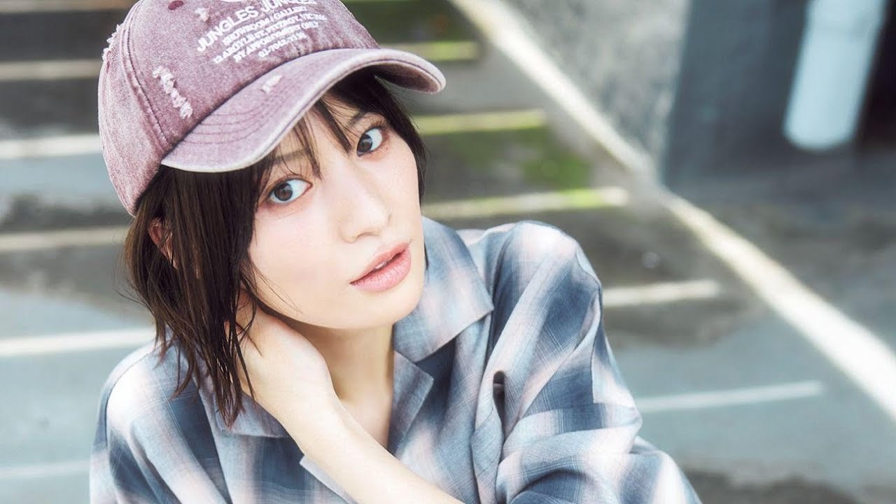 ＜小室瑛莉子アナ＞髪ばっさりのフジテレビアナ　イメチェンヘアでマニッシュなスタイリング　「めざまし8」キャスター