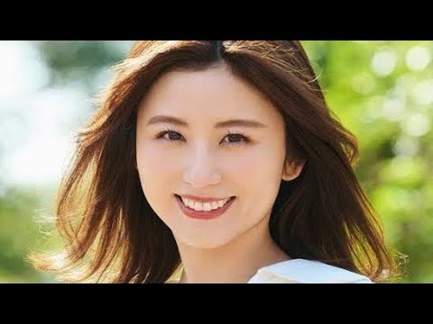宇賀なつみ、19年ぶりUSJに〝ミニスカコーデ〟でテンションMAX「ど、どなた？」「年々更新していく可愛さ」美脚ショットも