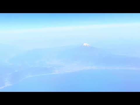 高気圧圏内でよく晴れた日の富士山