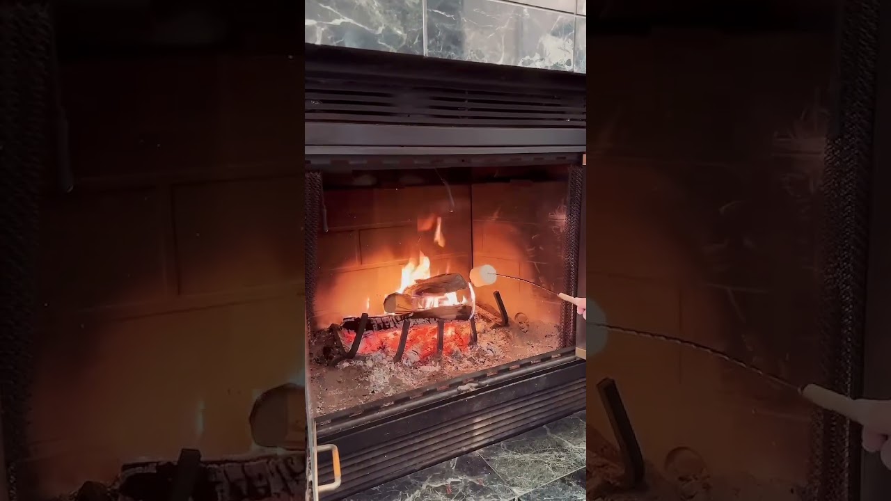 暖炉でマシュマロを焼きました。その1-失敗-