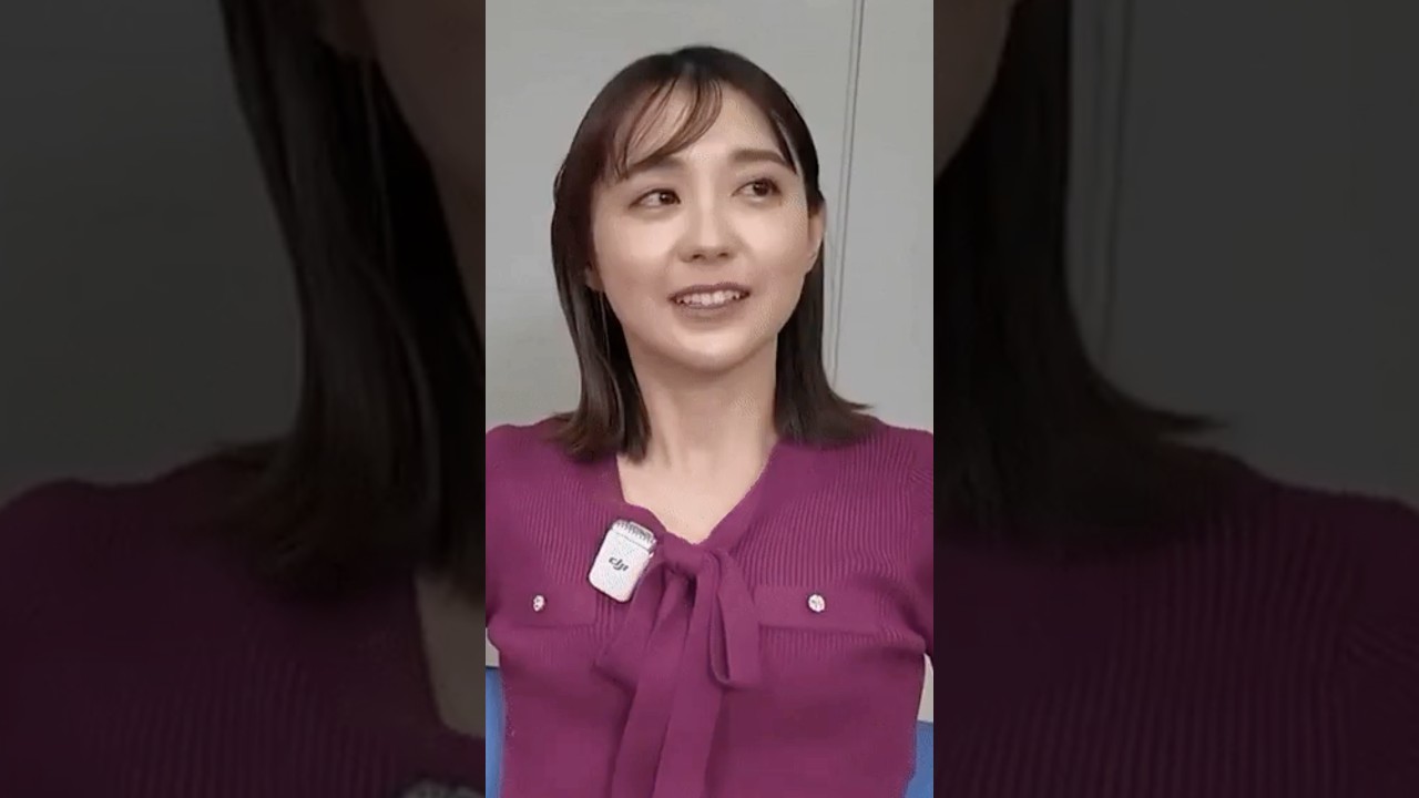 #女性アナウンサー  TBS:若林有子…谷間が…