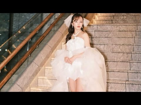 板野友美、結婚式二次会のミニスカ純白衣装ショット披露「可憐さが詰まってる」
