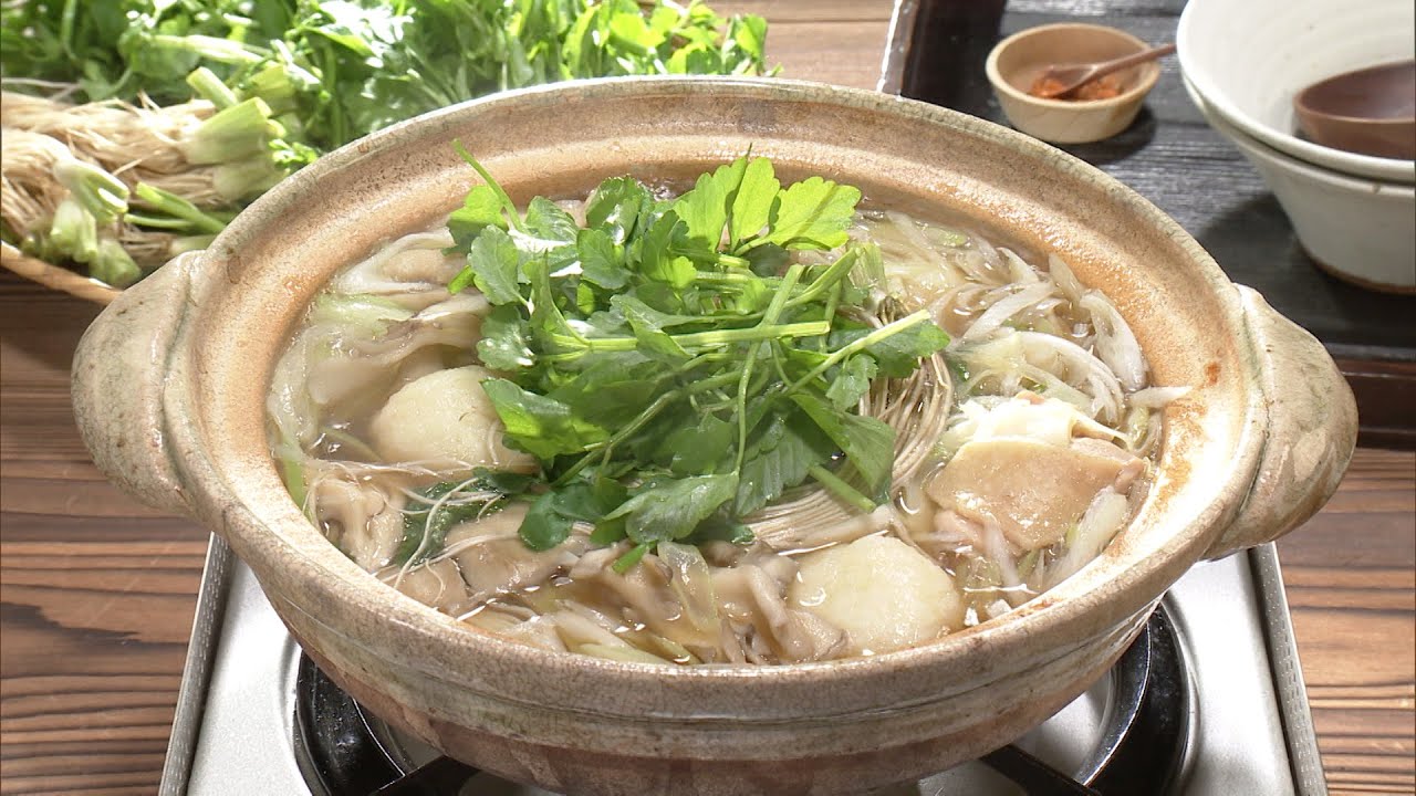 【3分クッキング公式】鶏スープのせり鍋