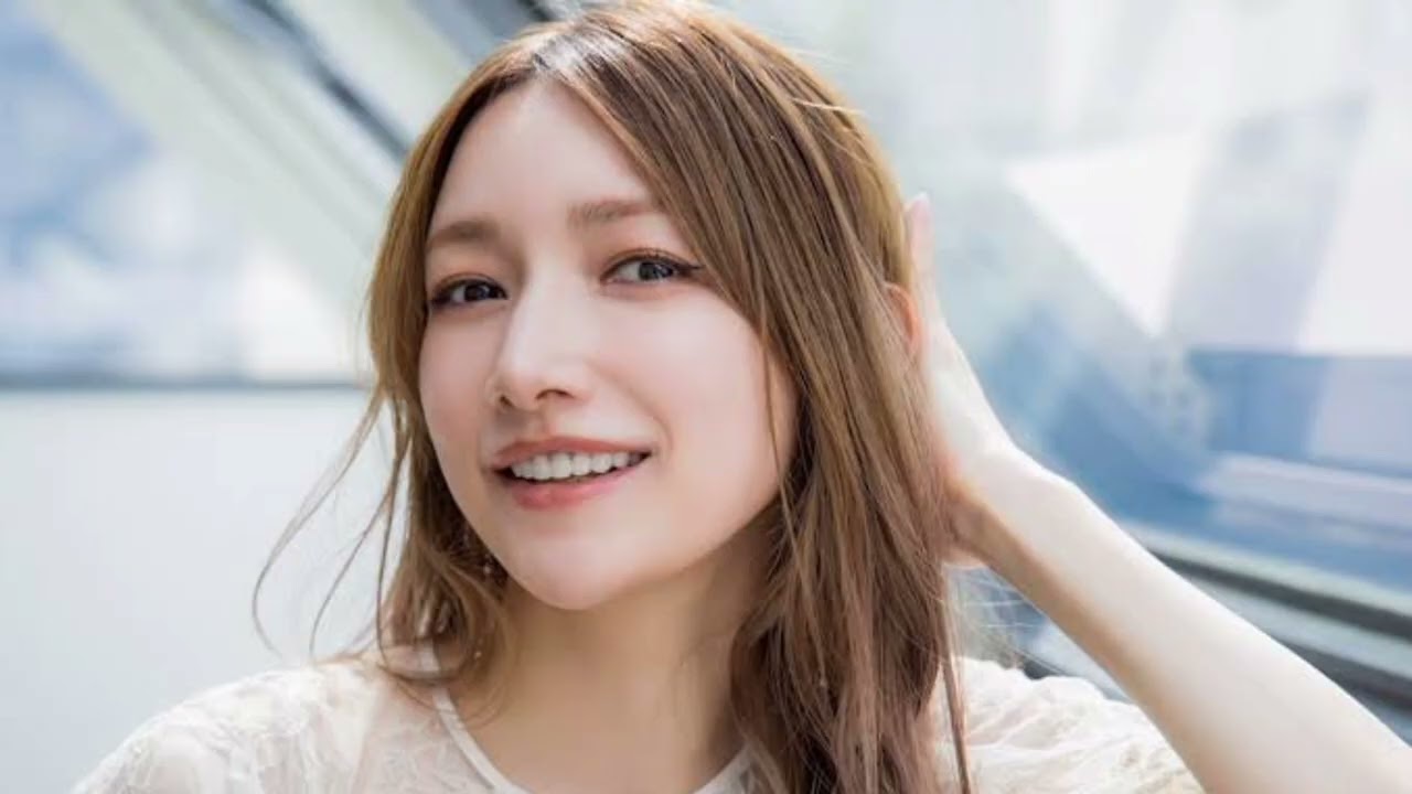 若すぎる！美女アナがイメチェン「国宝級のかわいさ」八重歯もチラリ「たまらんです」と絶賛...,,,,