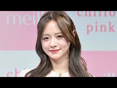 森香澄、色白美脚輝く制服姿披露「お人形さんみたい」「学園のマドンナ感」と反響