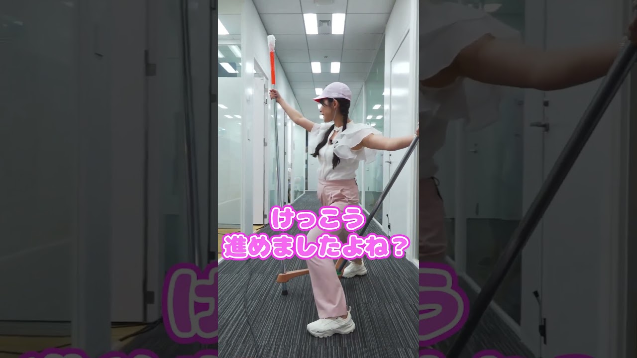 竹馬に初挑戦した結果、動きが面白すぎる【松雪彩花】 #auPAYマーケット #ライブTV #ウェザーニュース #松雪彩花 #shorts
