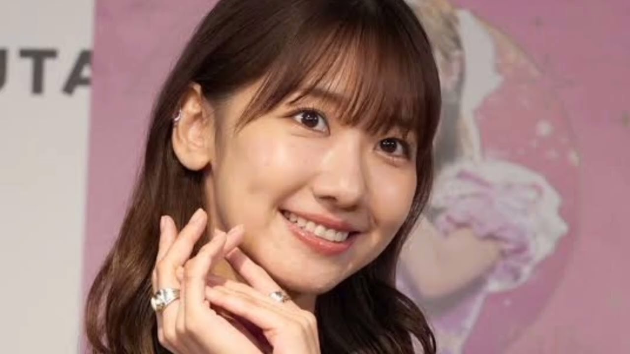 ＜柏木由紀＞“永遠のアイドル”の赤ランジェリー姿　話題の“完全版”写真集で魅せる