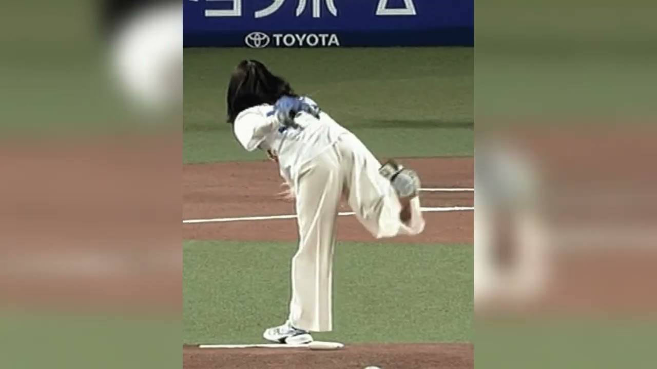 【田村真子】アナ、始球式で白パンツスタイルの着こなし術♡美しいシルエット！