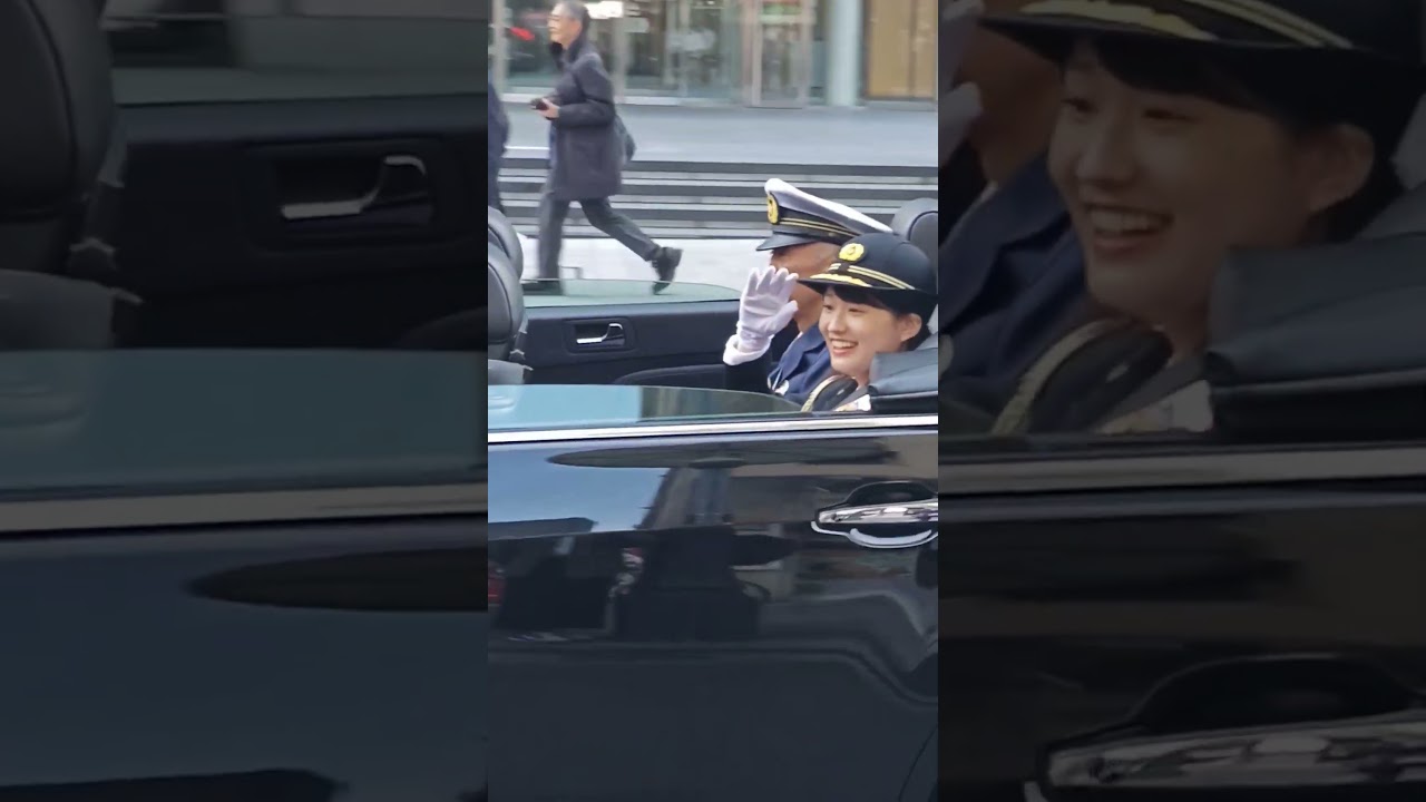 カメラ目線でしばらく見てくれるTBSアナウンサー篠原梨菜さん👮‍♀️、一日警察署長、交通安全パレード、赤坂警察署🚨