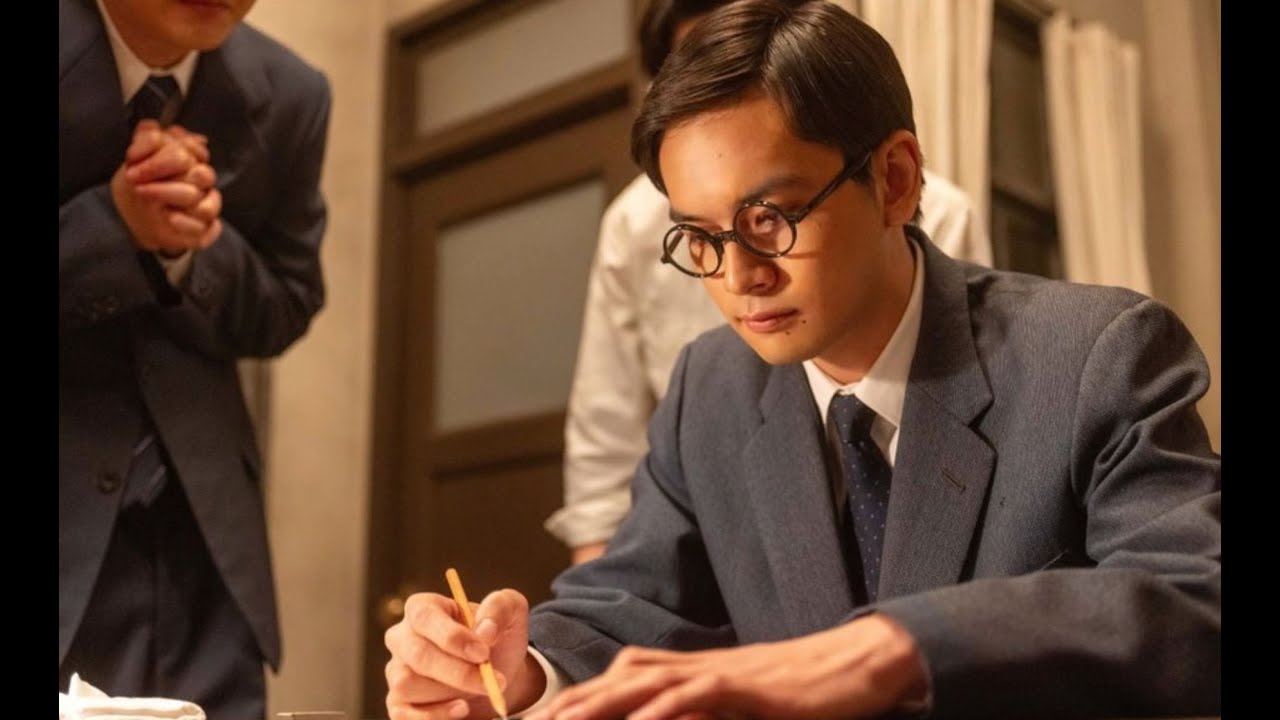 ＜明日のあんぱん＞今田美桜“のぶ”が見守る中、北村匠海“嵩”は記事の挿絵を描く