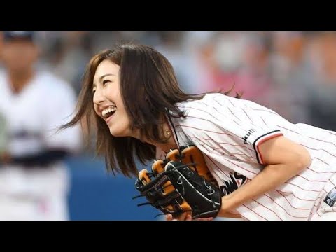 🌞👗【小澤陽子アナ】大胆“穴あきヘソ出し私服”に視線集中🔥「透け美脚が眩しすぎる！」夏のオフショット公開で話題沸騰💬✨