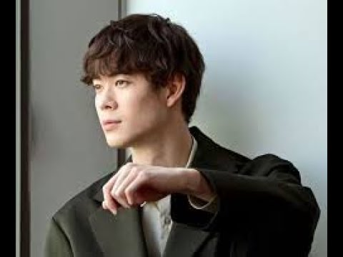 人気女優との〝パートナー関係〟公表＆第1子誕生から1年…31歳俳優、べらぼうクランクアップ姿に反響「お侍姿、本当にお似合い」「素敵なプリンス」