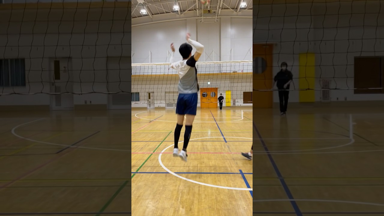 男子の197cmが女子ネットでスパイクを打つとこんなに軽々打てる🧐 #バレーボール #volleyball #ハイキュー #バレーボール男子 #東京スリジエ