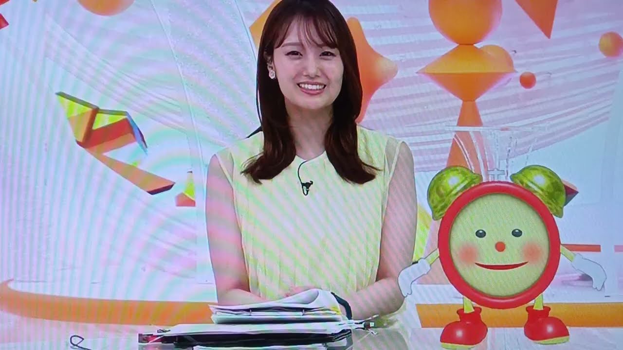 【井上清華】脇が見えちゃうスマイルチャージがラッキー過ぎる朝✨