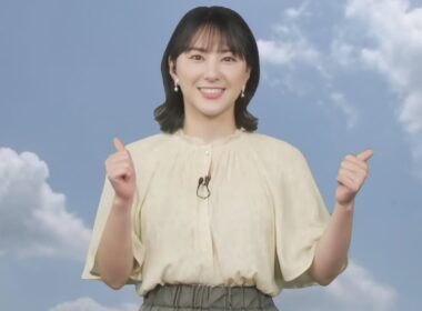 25.08.25 コーヒータイム ゆかりん 衣装紹介 #白井ゆかり 🦀 (4Kアップコン)