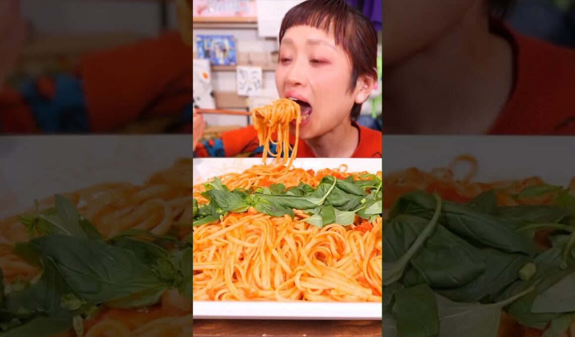 【大食い】深夜にトマトパスタをもりもり食べていたら、撮影隊が帰れなくなった日。。【デカ盛り】