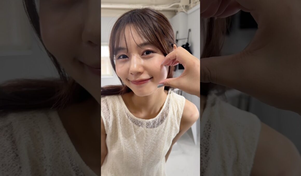 【アナウンサーのリアルな私服🍒】LOOK BOOKの時にまいやんが撮ってくれたよ〜😚🫶　左肩ヘアアイロンで火傷した😂　全コーデ紹介はYouTube本編見てね💫　#1週間コーデ #夏服コーデ