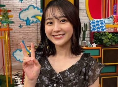 TBS若林有子アナ、素肌輝くキャミワンピ姿で石垣島満喫「眩しい」「笑顔が素敵」と反響