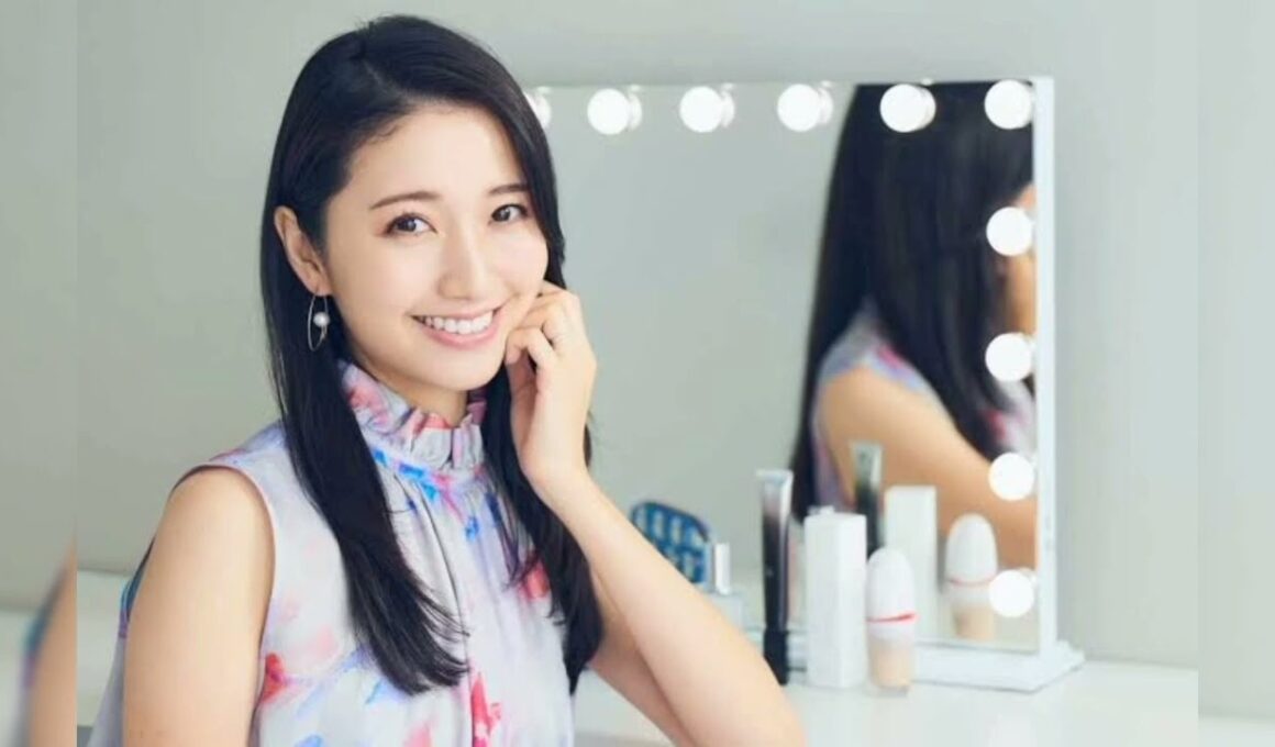 🪞✨ 韓国風メイクで美貌際立つ！🌸💄 三田友梨佳アナに称賛の声「美人すぎ」😍🌟💐