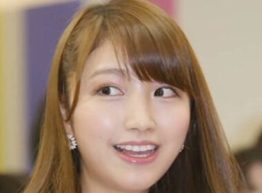 🌸✨💫 三田友梨佳アナ、韓国風メイクで大変身！🌟💖「透明感ハンパない」😍✨ 驚きの声続出💄🌹👑