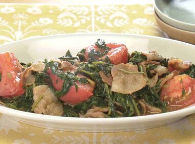 【3分クッキング公式】モロヘイヤとトマトの中華炒め