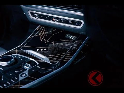 女子アナ「鷲見玲奈」が「高級車」を納車!? まさかの「プレゼント」…じゃない「フルサイズSUV」に驚愕の声！ デカすぎる「BMW」どんなクルマ？