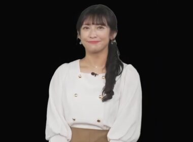 25.09.09 ムーン あいりん 衣装紹介 #山岸愛梨 🍙 (4Kアップコン)