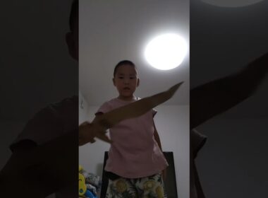 ダンボールで剣をつくってみた