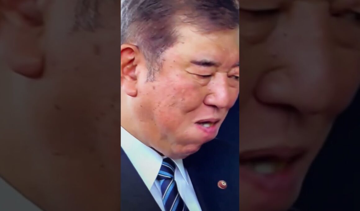石破さん…おにぎりの食べ方が汚すぎる…#石破茂 #自民党 #おにぎり