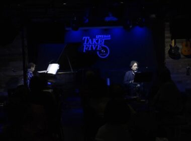 八月のメモワール (Live Video) - 佐藤隆、重久義明