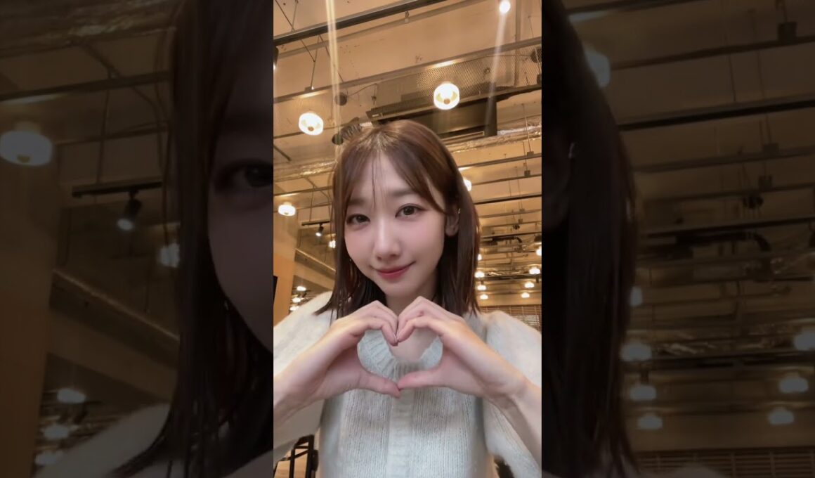 元AKB48 柏木由紀☃️さっきスタバで世界で1番大事なメールを消しました📩☕️