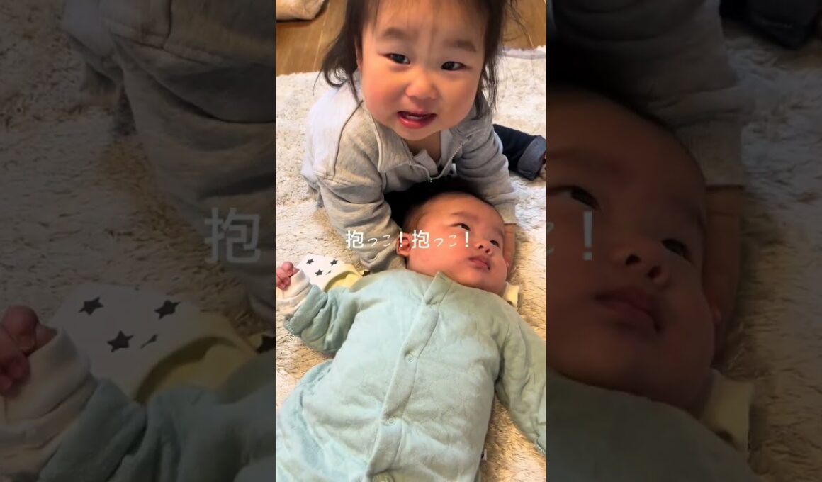 【最年少のママ】オムツ替えから最後は授乳までしてくれるww🤣