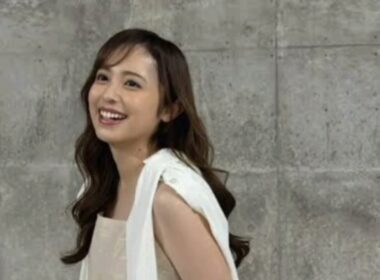 ✨👗【久慈暁子アナ】ふんわり私服ワンピ姿が可愛すぎる😍ファン絶賛「モデルそのもの！」