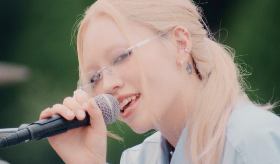 ちゃんみな - I hate this love song (Acoustic Session) [Official Performance Video]