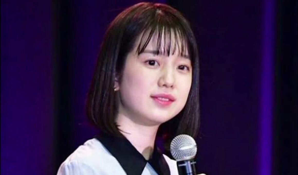 弘中綾香アナ、大物俳優を“呼び捨て” 予想外ハプニングに思わず本人立ち上がる「呼び捨てはないだろう」【ちょっとだけエスパー】