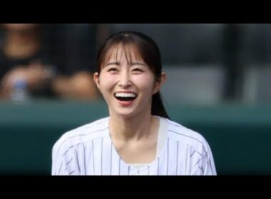 【阪神】読売テレビ佐藤佳奈アナが始球式　胸を張って豪快なワインドアップからワンバウンド投球