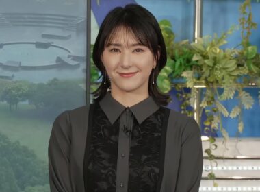 25.10.25 コーヒータイム ゆかりん 衣装紹介 #白井ゆかり 🦀 (4K60fpsアップコン)