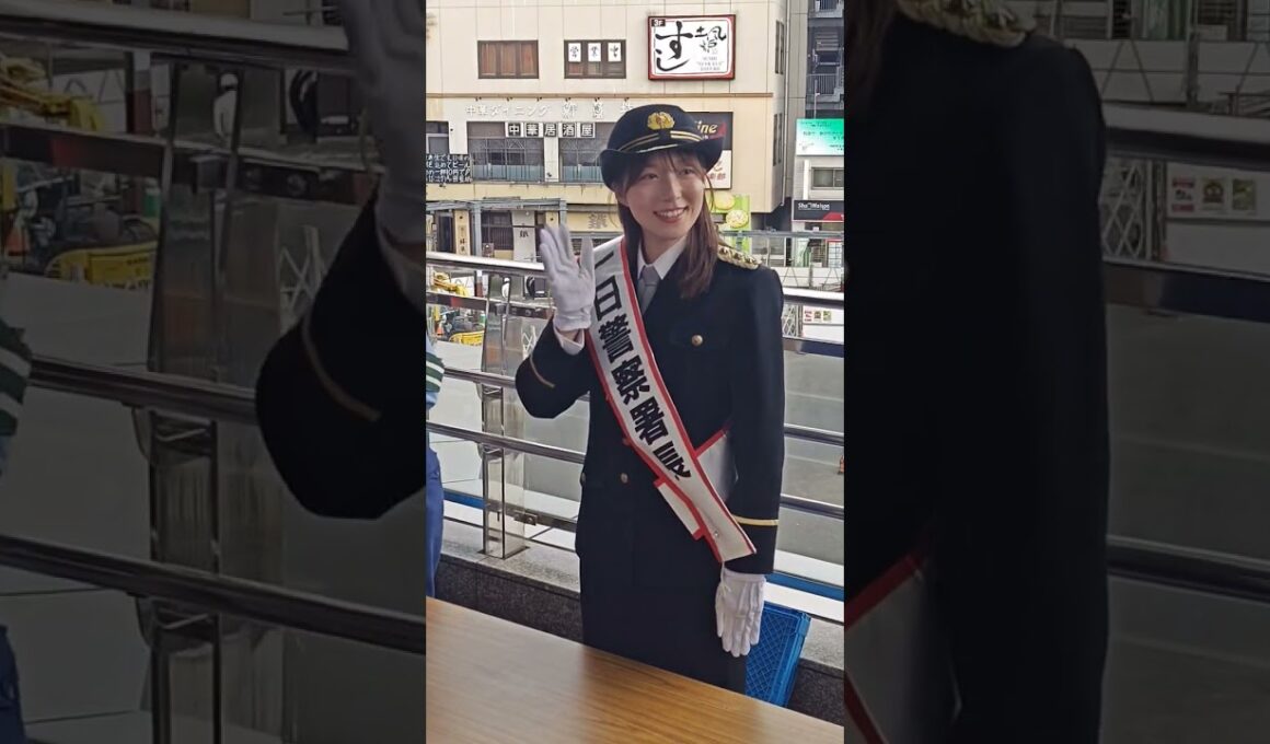 一日警察署長・阿部華也子さん、目覚まし土曜日メインキャスター、登戸駅👮‍♀️
