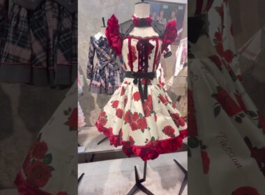 【AKB48・渡辺麻友】AKB48大衣装展-時代を彩った装-（後期）まゆゆの衣装コーナー？が今回ありました。まゆゆの衣装は可愛い😍まゆゆは新のアイドルだったと実感#AKB48#渡辺麻友#大衣装展