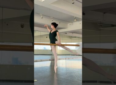 もう少しで脚が上がりそう🫧 #ballet #dance #復帰