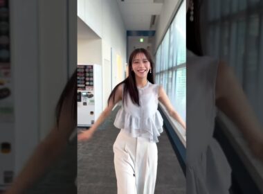 贵岛明日香 衣装が夏🍉  インドアスポーツ、最高〜
